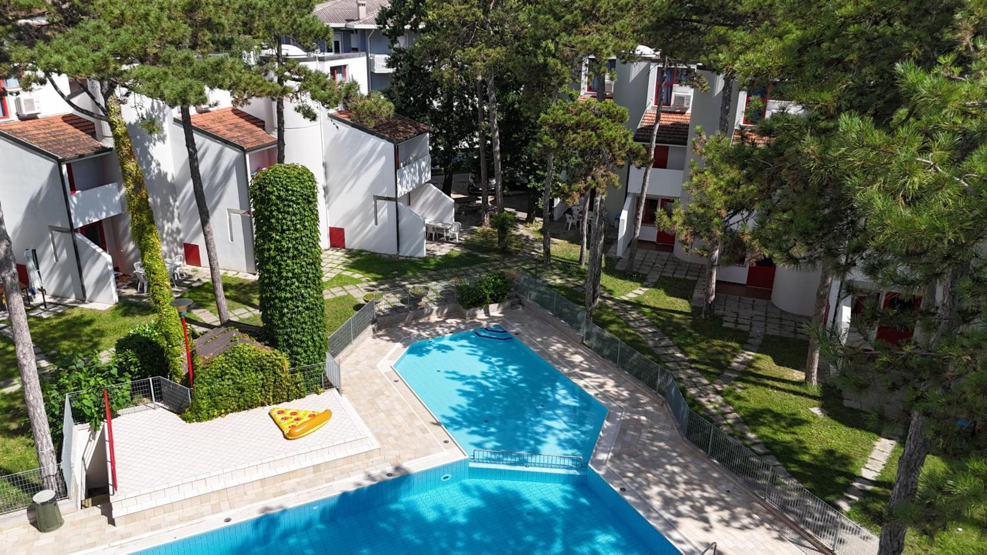 Holiday Village ลินญาโน ซับเบียโดโร ภายนอก รูปภาพ